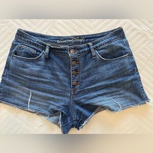 Size 8 Universal Thread Shorts